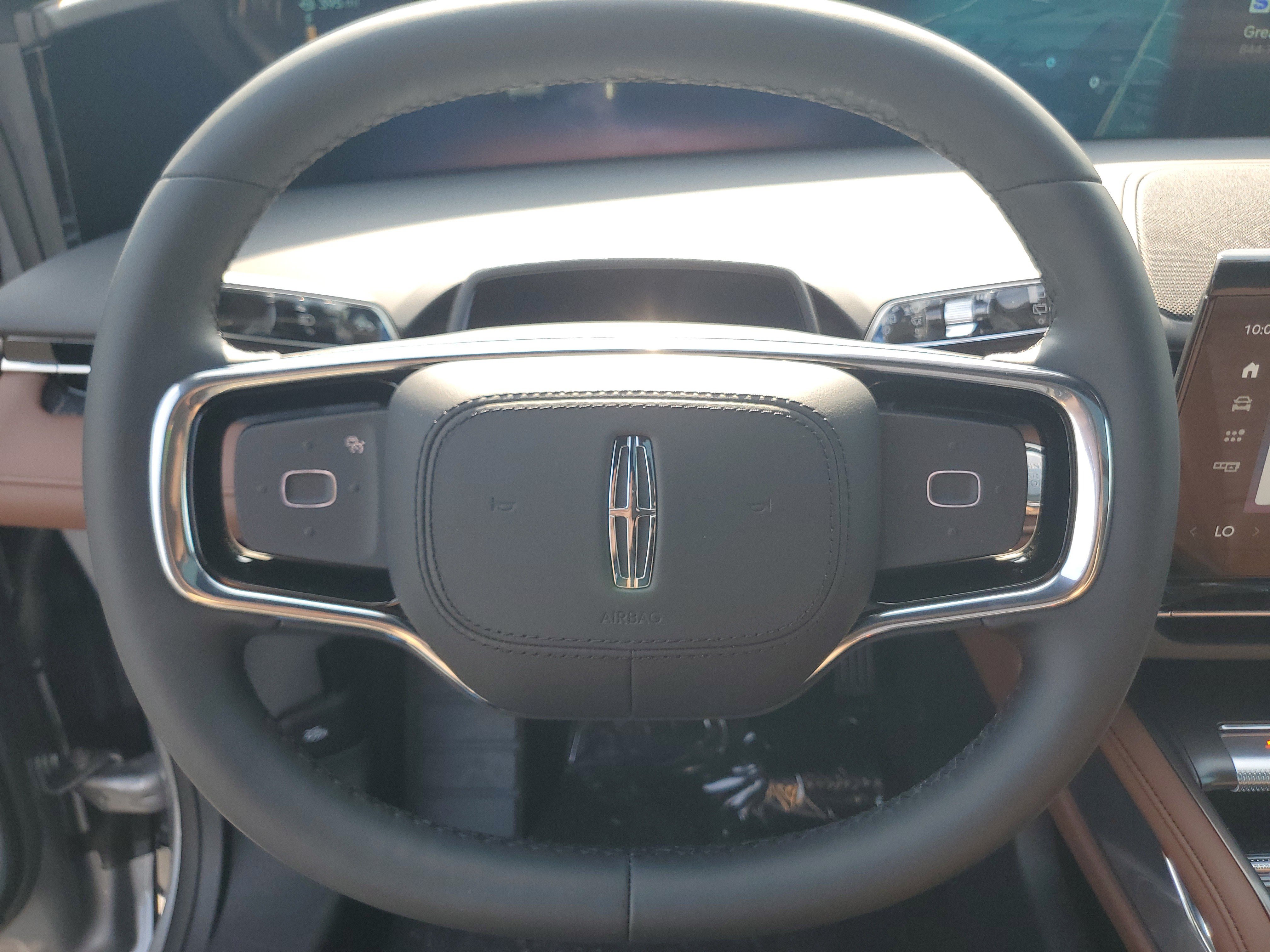 New 2026 Lincoln Nautilus Reserve AWD/4WD image 16