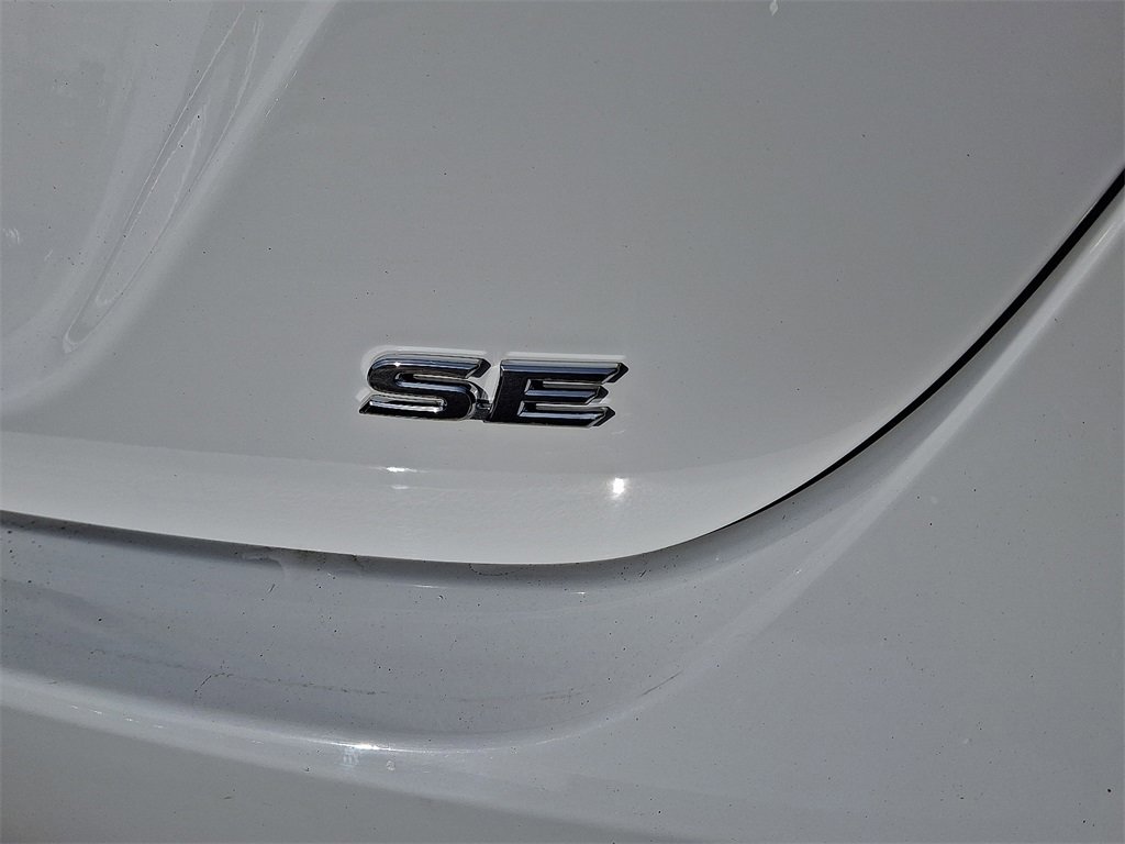 Used 2019 Toyota Camry SE image 32