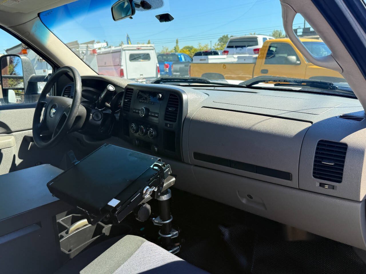Used 2013 Chevrolet Silverado 3500 W/T RWD image 42