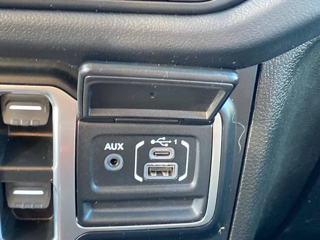 Used 2024 Jeep Wrangler Unlimited Rubicon 4xe AWD/4WD image 17