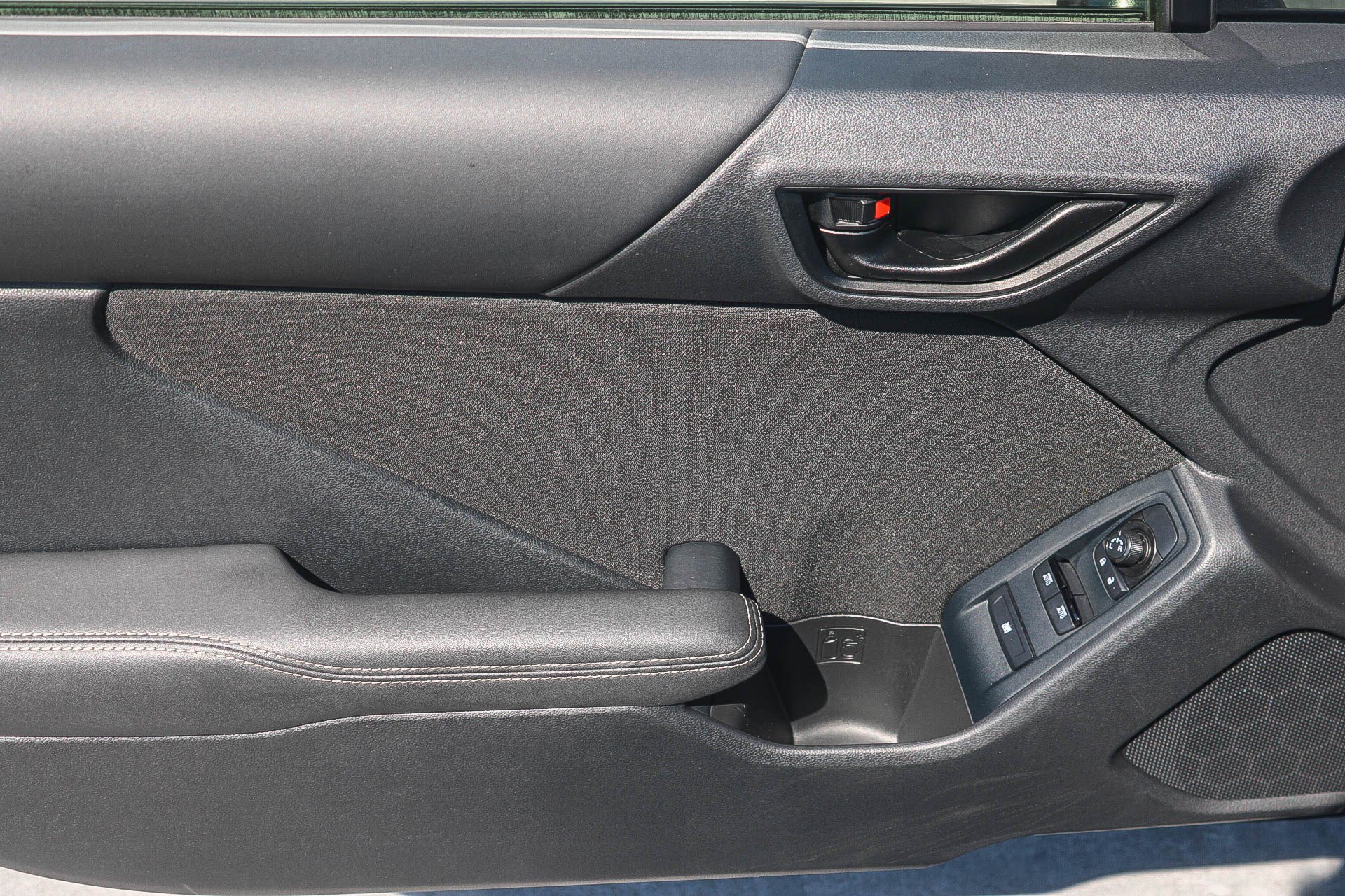 Used 2023 Toyota GR86 w/ ALL Weather Mat Package (TMS) RWD image 21