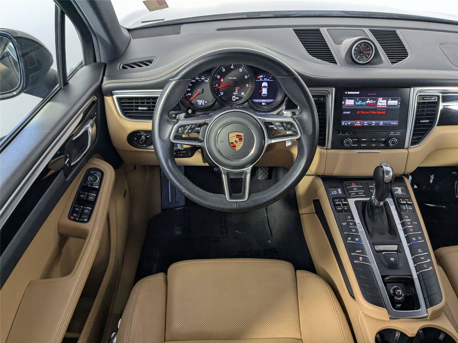 Used 2017 Porsche Macan AWD/4WD image 43