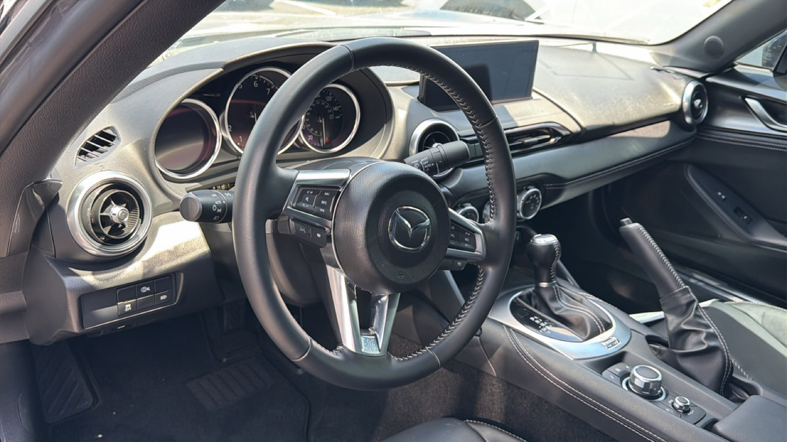 Certified 2025 MAZDA MX-5 Miata Grand Touring RWD image 9