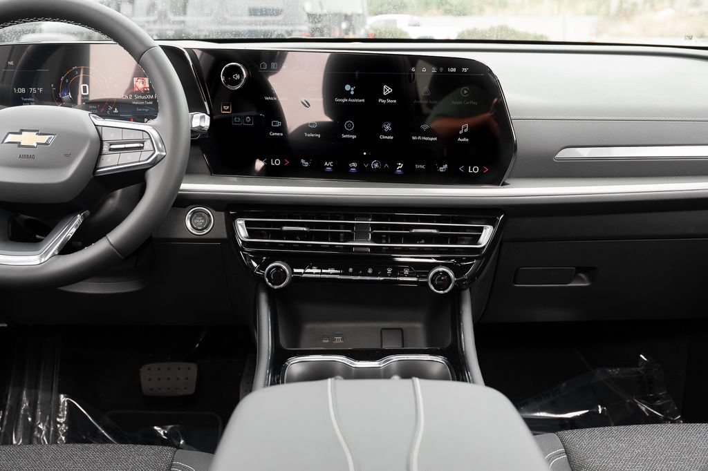 New 2026 Chevrolet Traverse LT FWD image 25
