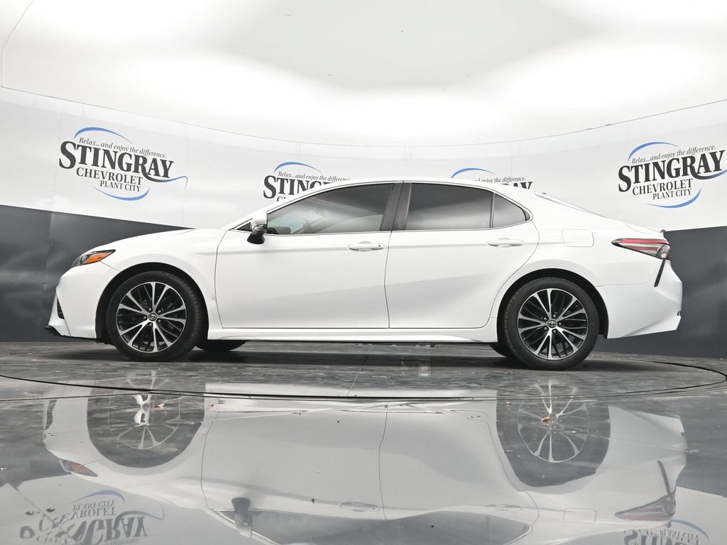 Used 2019 Toyota Camry SE w/ Audio Package FWD image 29
