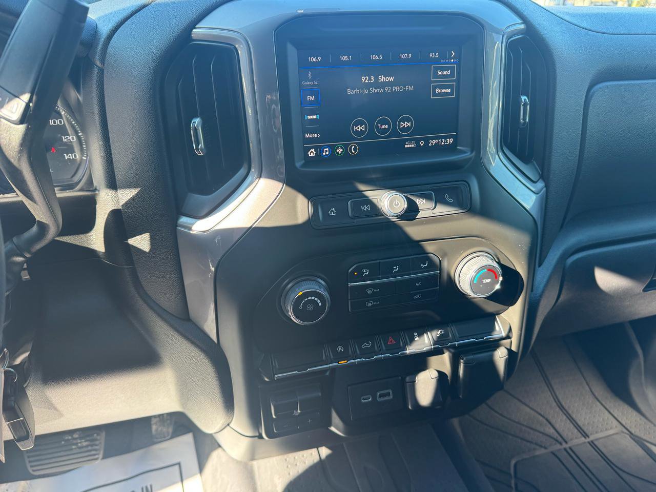 Used 2021 Chevrolet Silverado 1500 Custom image 16