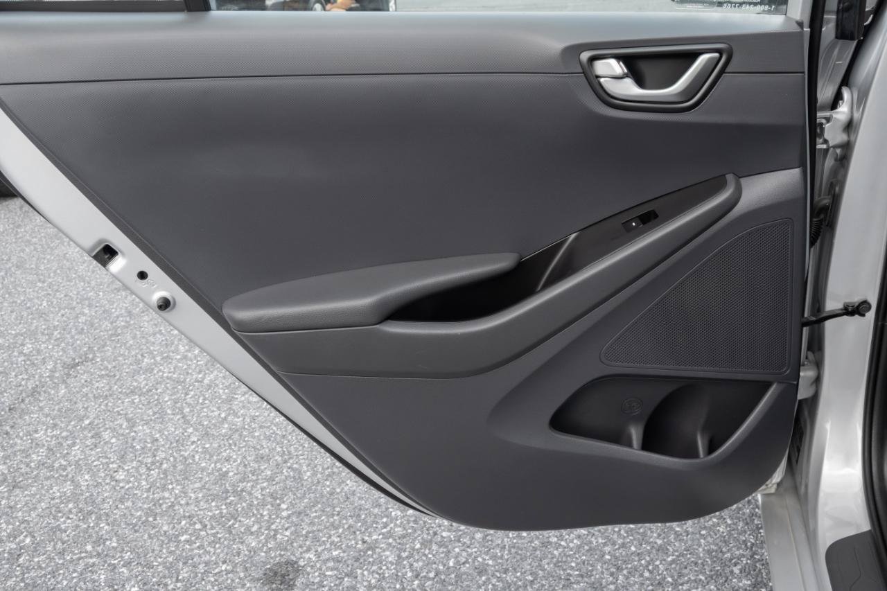 Used 2019 Hyundai Ioniq Blue FWD image 16