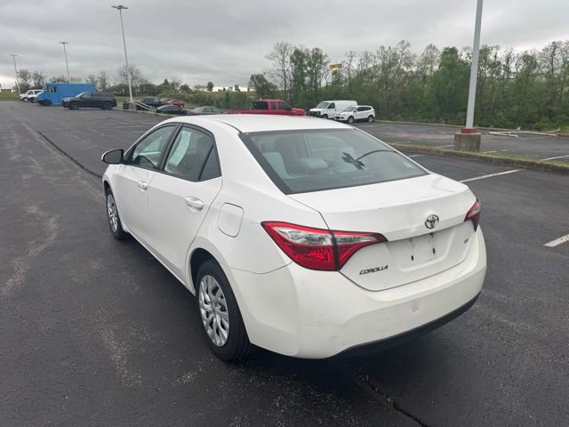 Used 2016 Toyota Corolla LE FWD image 5