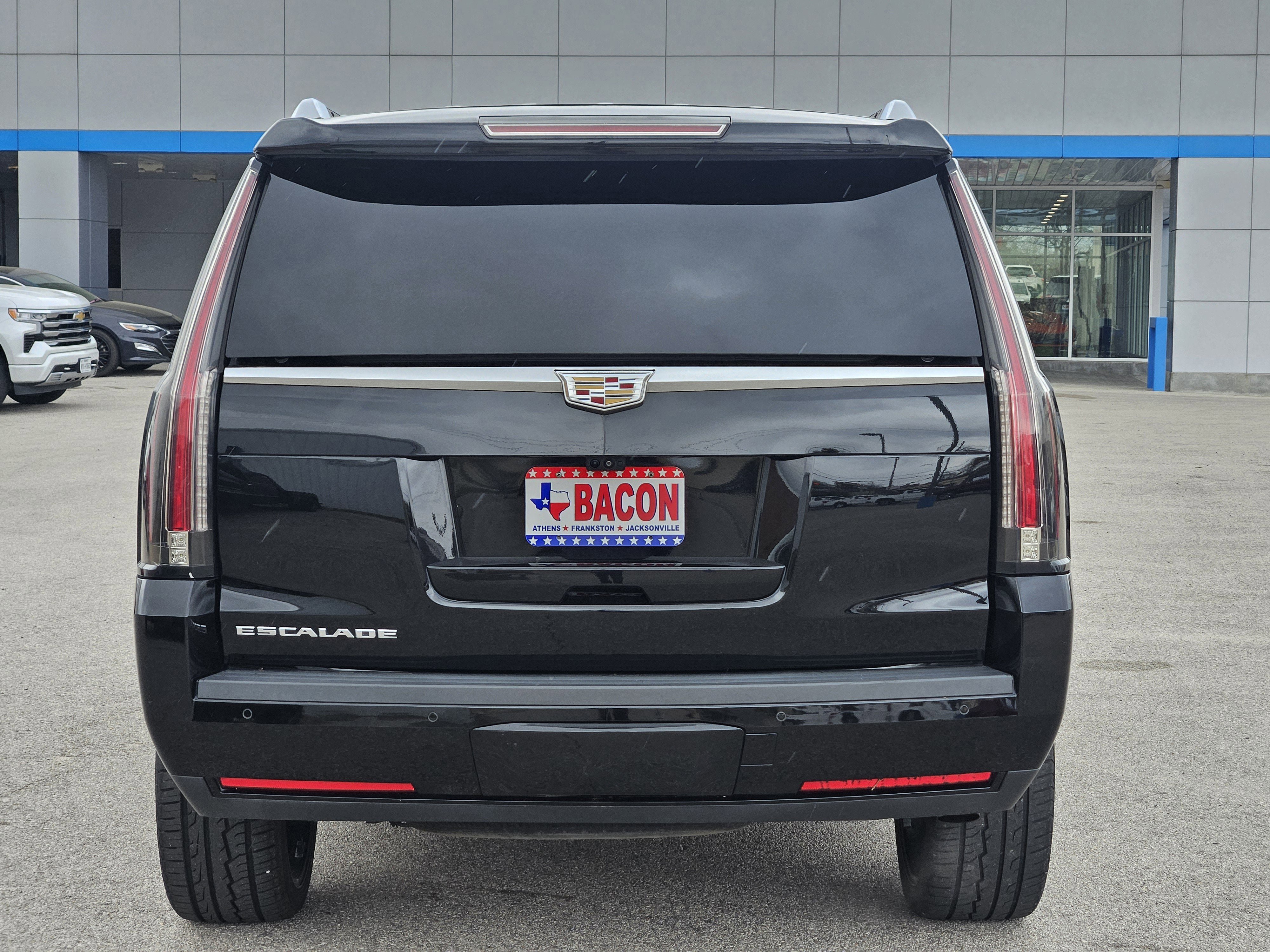Used 2020 Cadillac Escalade Luxury image 5