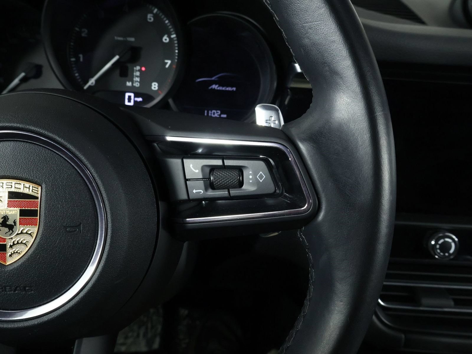 Certified 2023 Porsche Macan AWD/4WD image 15