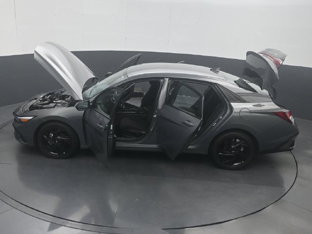 Used 2026 Hyundai Elantra Sport FWD image 51