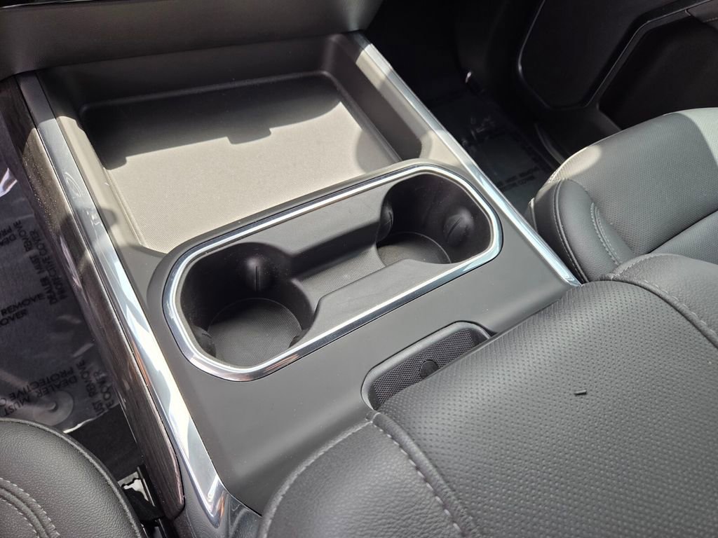 Certified 2025 Chevrolet Silverado 3500 LTZ w/ LTZ Convenience Package image 28