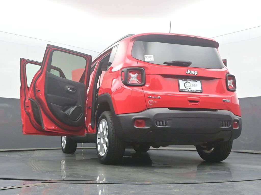 Used 2020 Jeep Renegade Latitude w/ Cold Weather Group AWD/4WD image 57