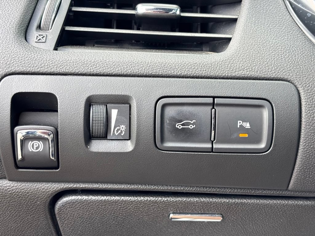 Used 2014 Chevrolet Impala LT w/ Convenience Package FWD image 20