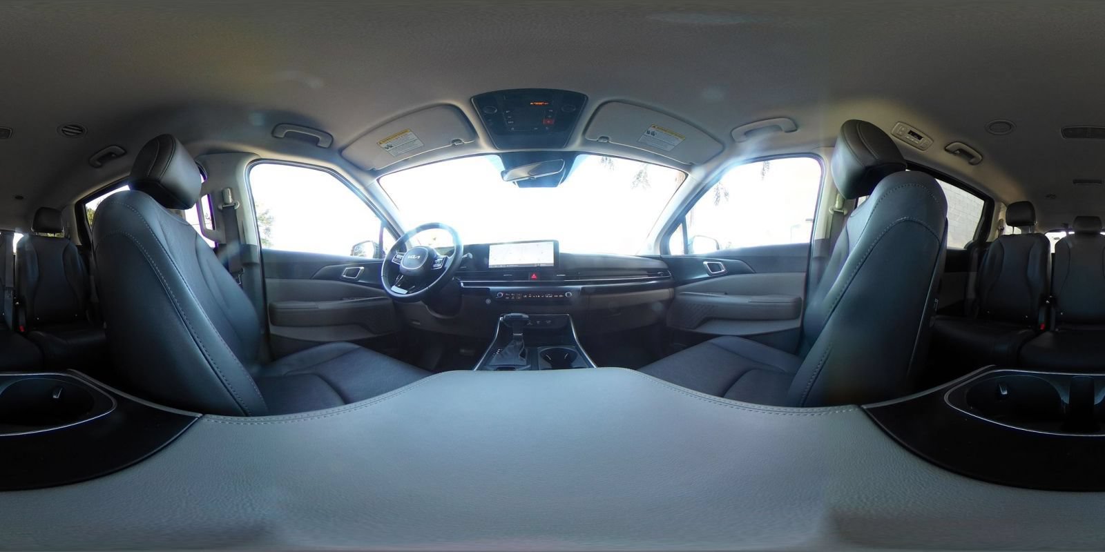 Used 2026 Kia Carnival FWD image 44