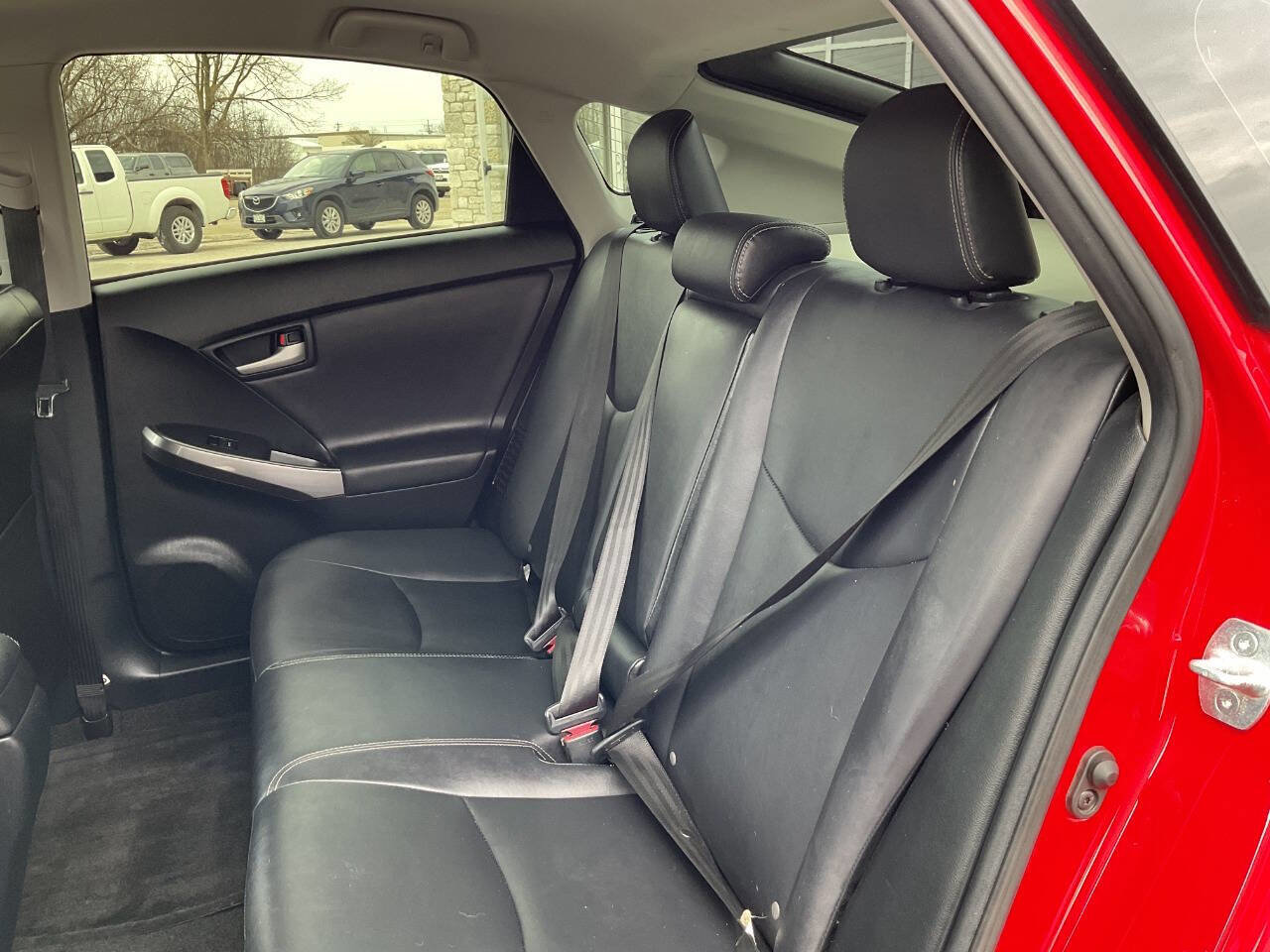 Used 2015 Toyota Prius Persona Series FWD image 30