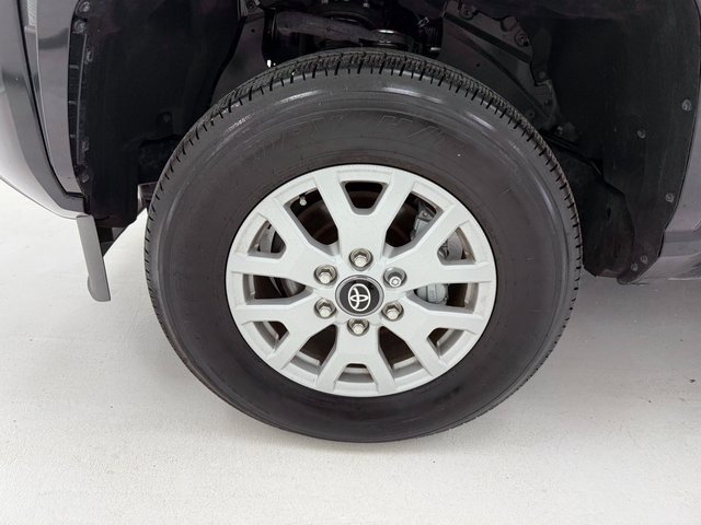 Used 2025 Toyota Tacoma SR5 image 7