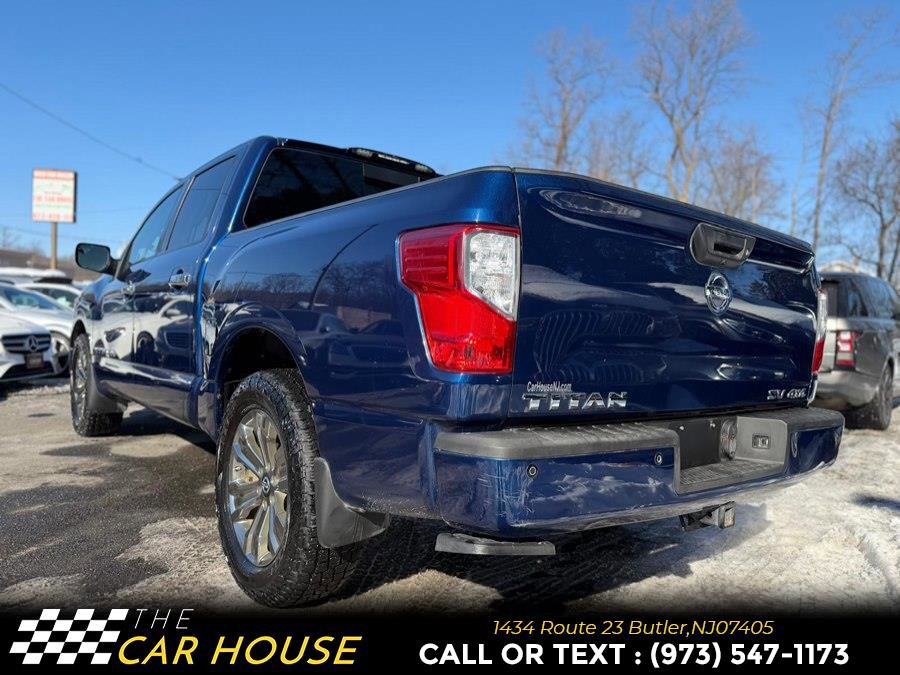 Used 2019 Nissan Titan SV w/ SV Convenience Package image 8