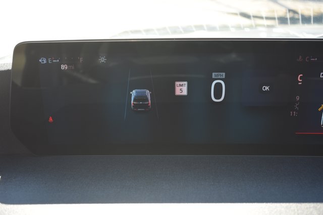 Used 2025 Ford Expedition Max Active RWD image 24