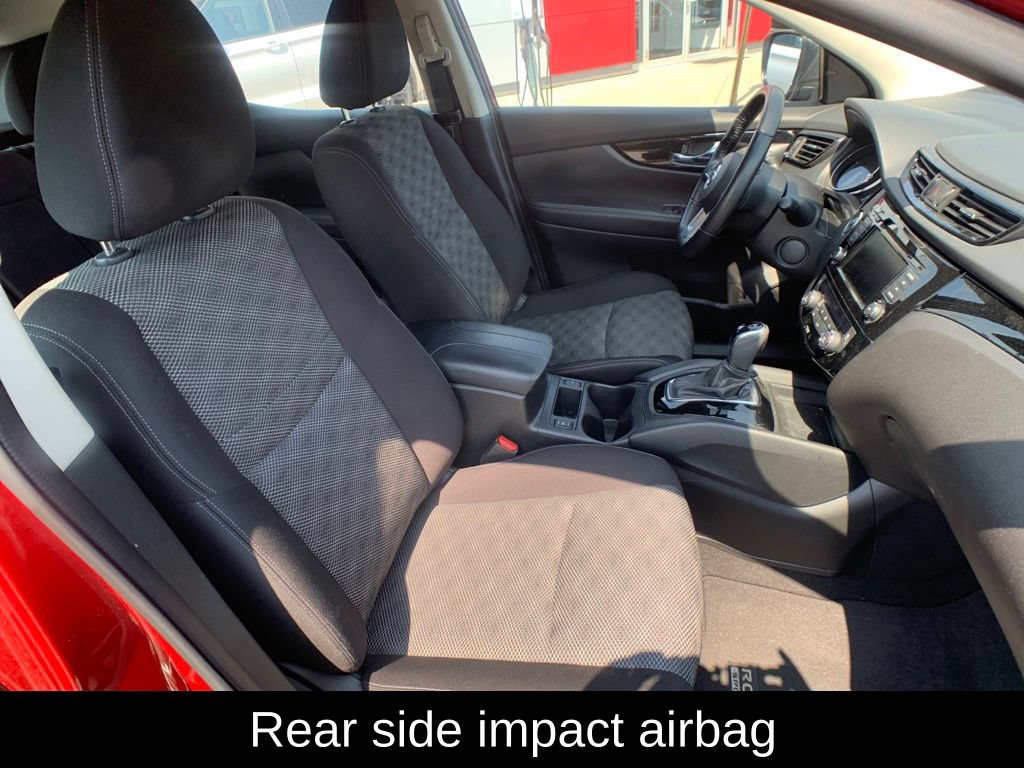 Certified 2020 Nissan Rogue Sport SV w/ All-Weather Package AWD/4WD image 31