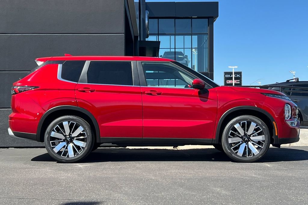 New 2026 Mitsubishi Outlander SE FWD image 4