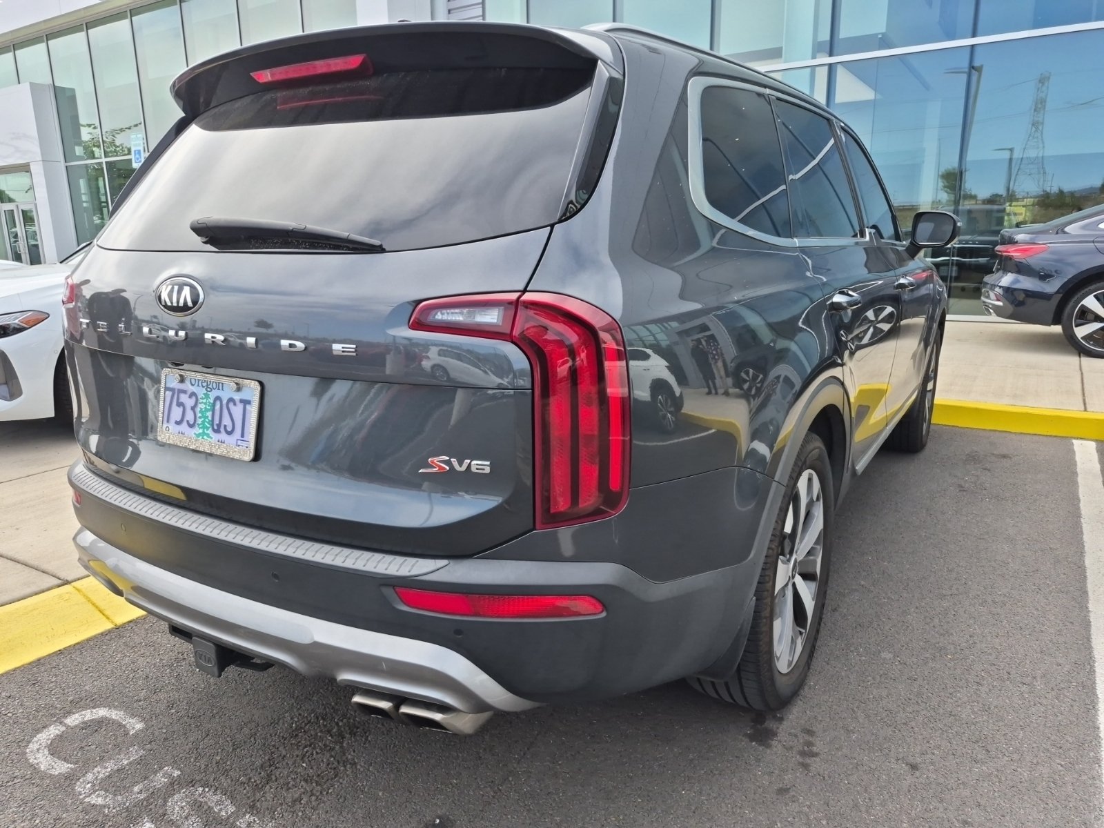 Used 2020 Kia Telluride S FWD image 3