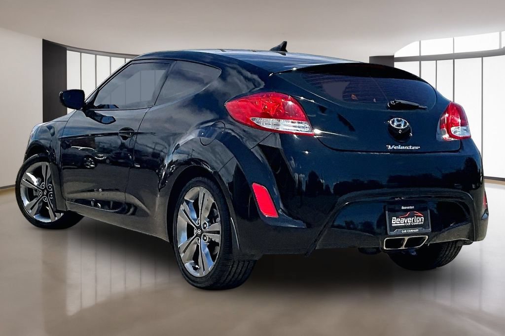 Used 2016 Hyundai Veloster w/ Option Group 02 FWD image 12
