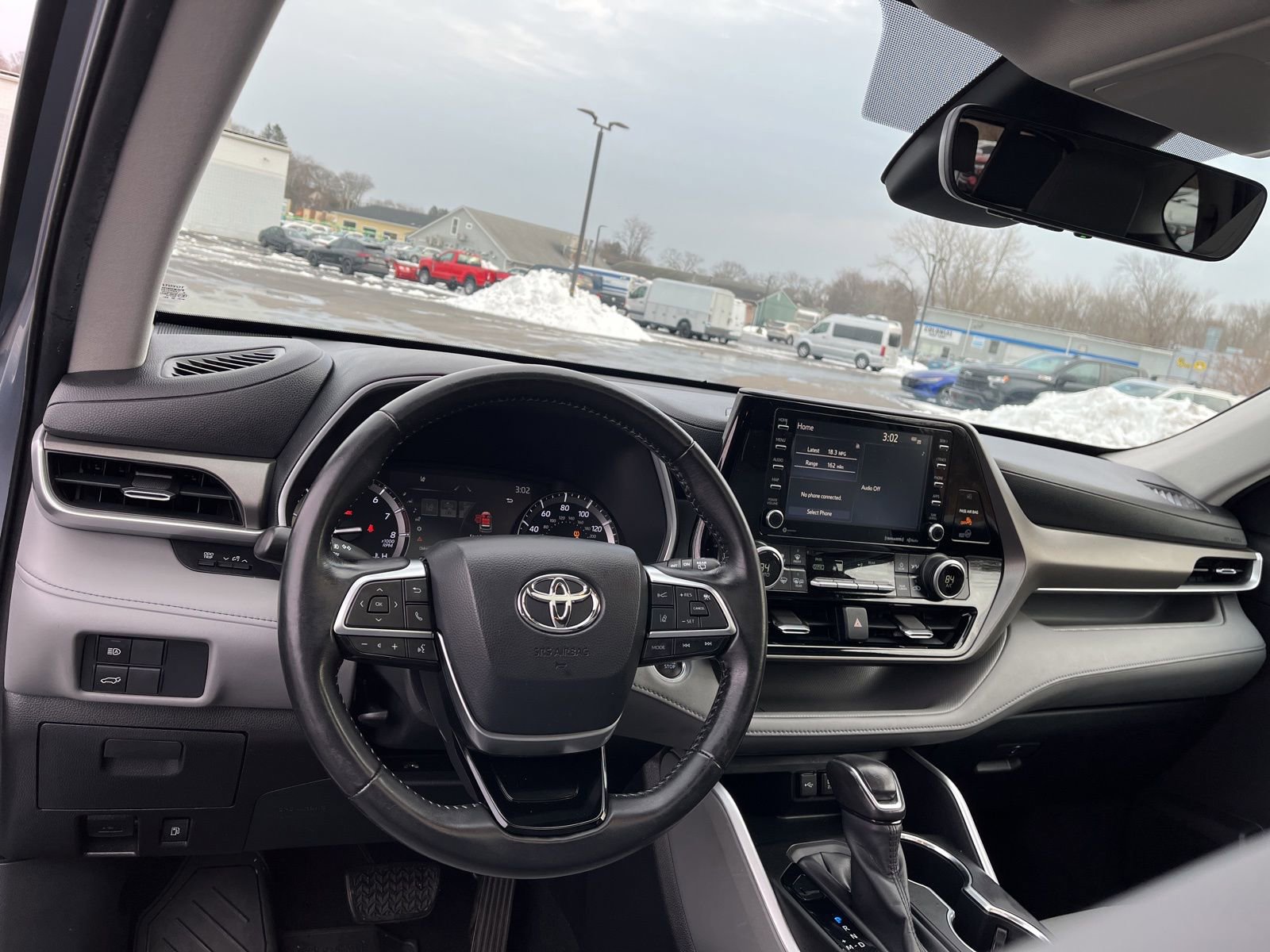 Used 2020 Toyota Highlander XLE AWD/4WD image 41