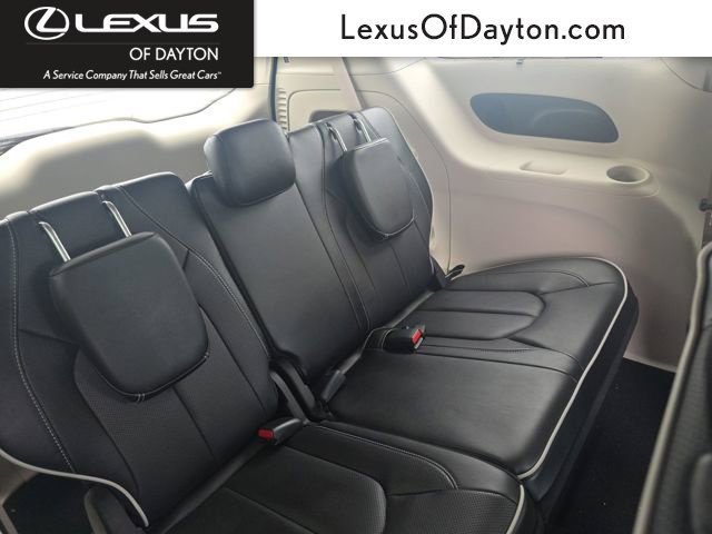 Used 2023 Chrysler Pacifica Limited FWD 360° Tour