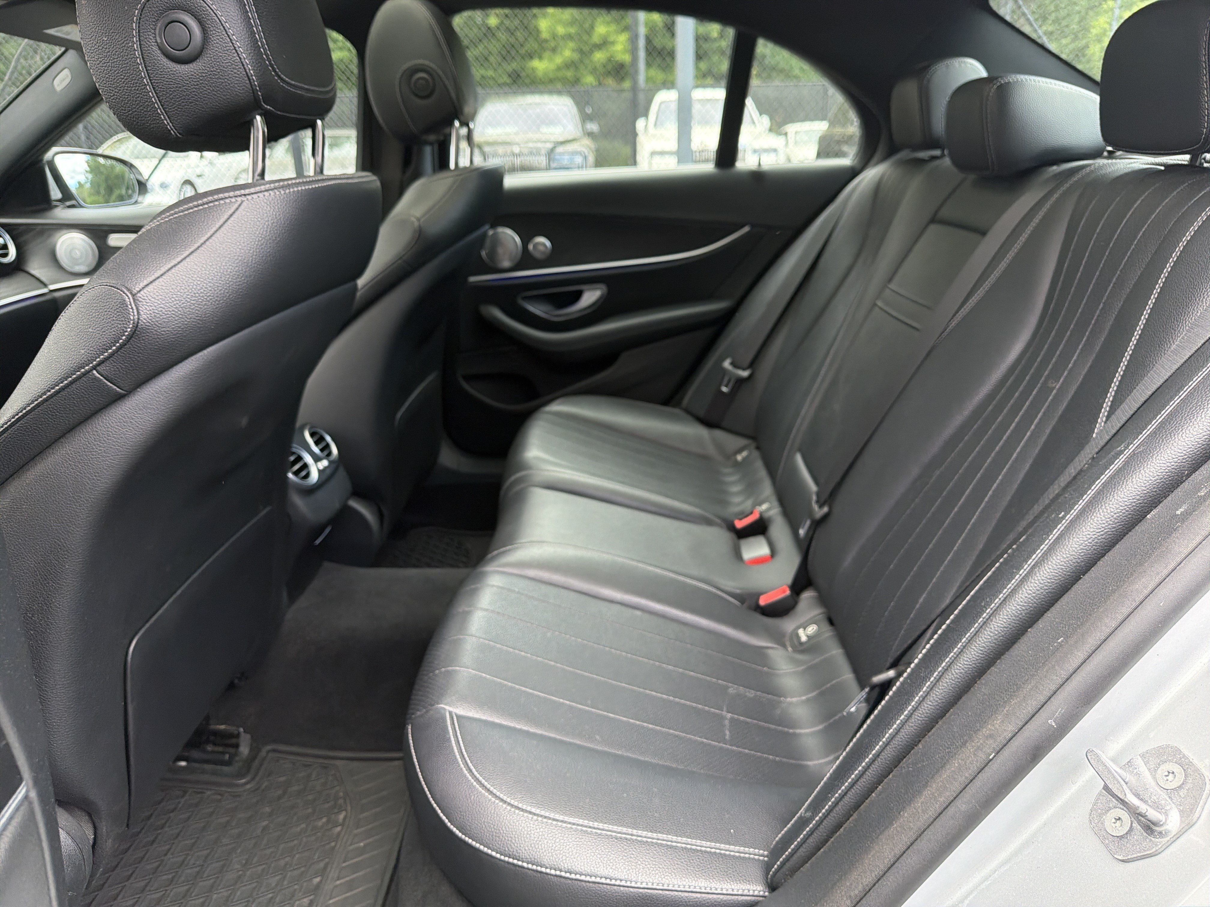 Used 2017 Mercedes-Benz E 300 4MATIC image 26