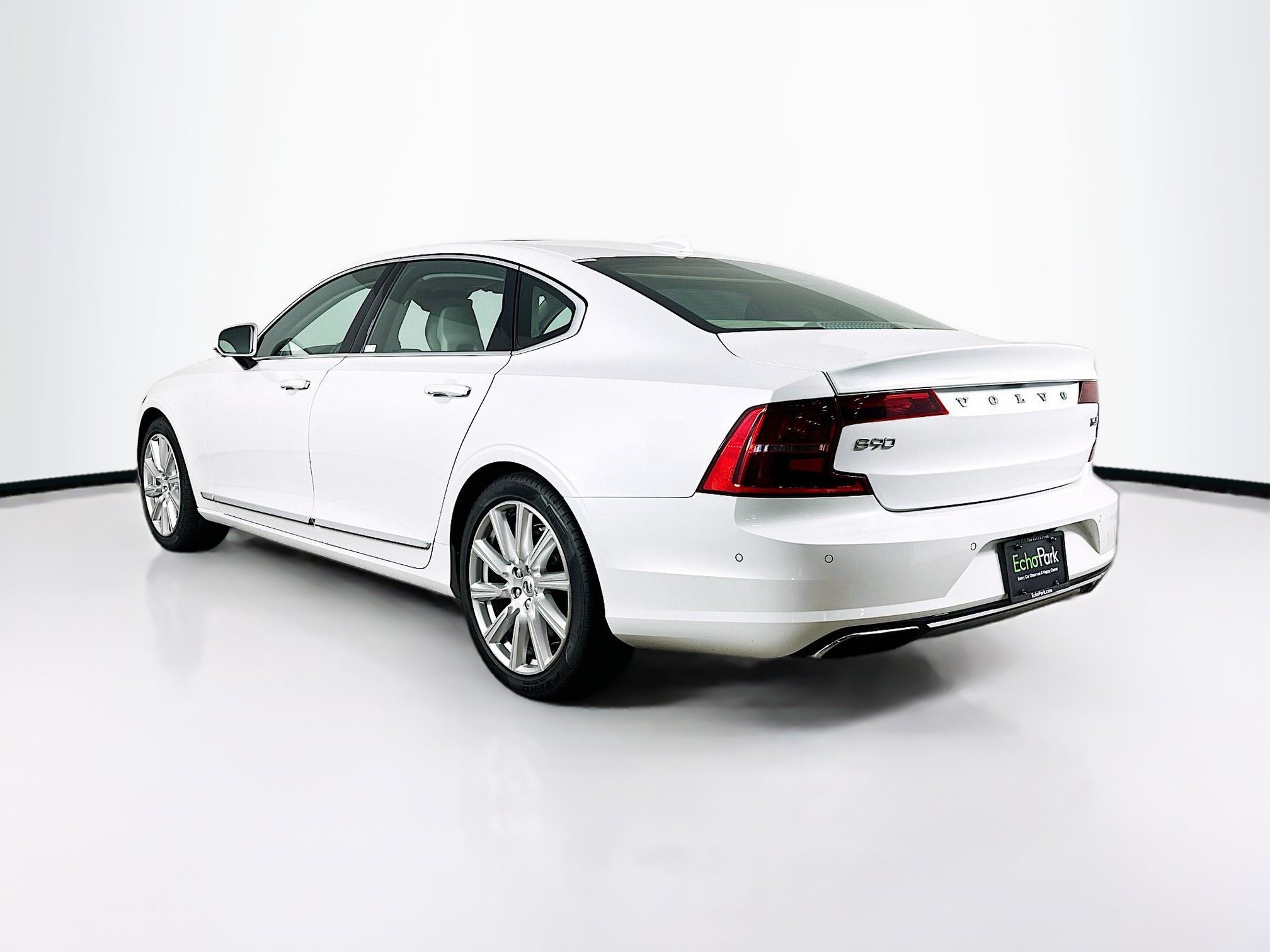 Used 2018 Volvo S90 T6 Inscription w/ Convenience Package AWD/4WD image 5