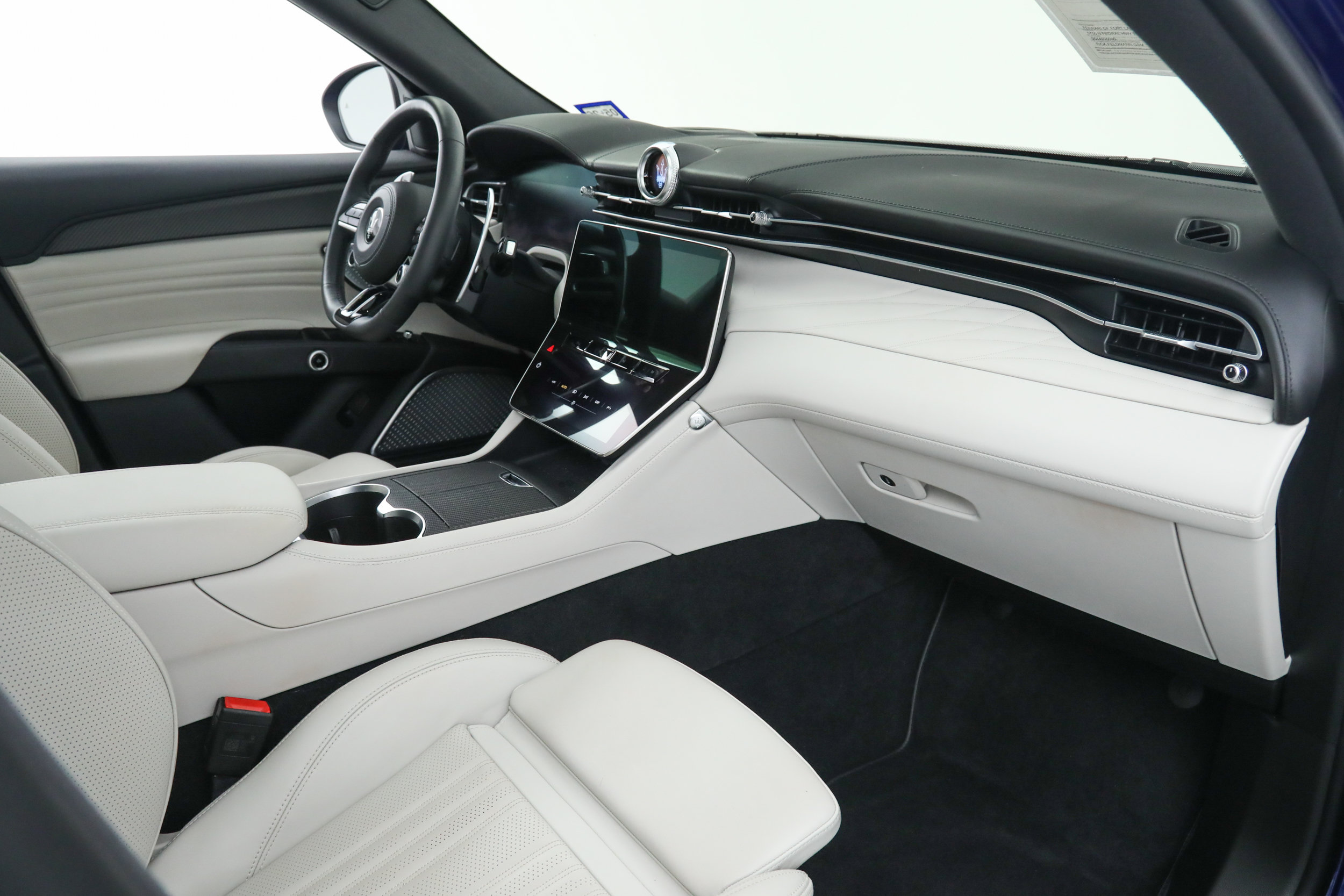 Certified 2023 Maserati Grecale Modena AWD/4WD image 10