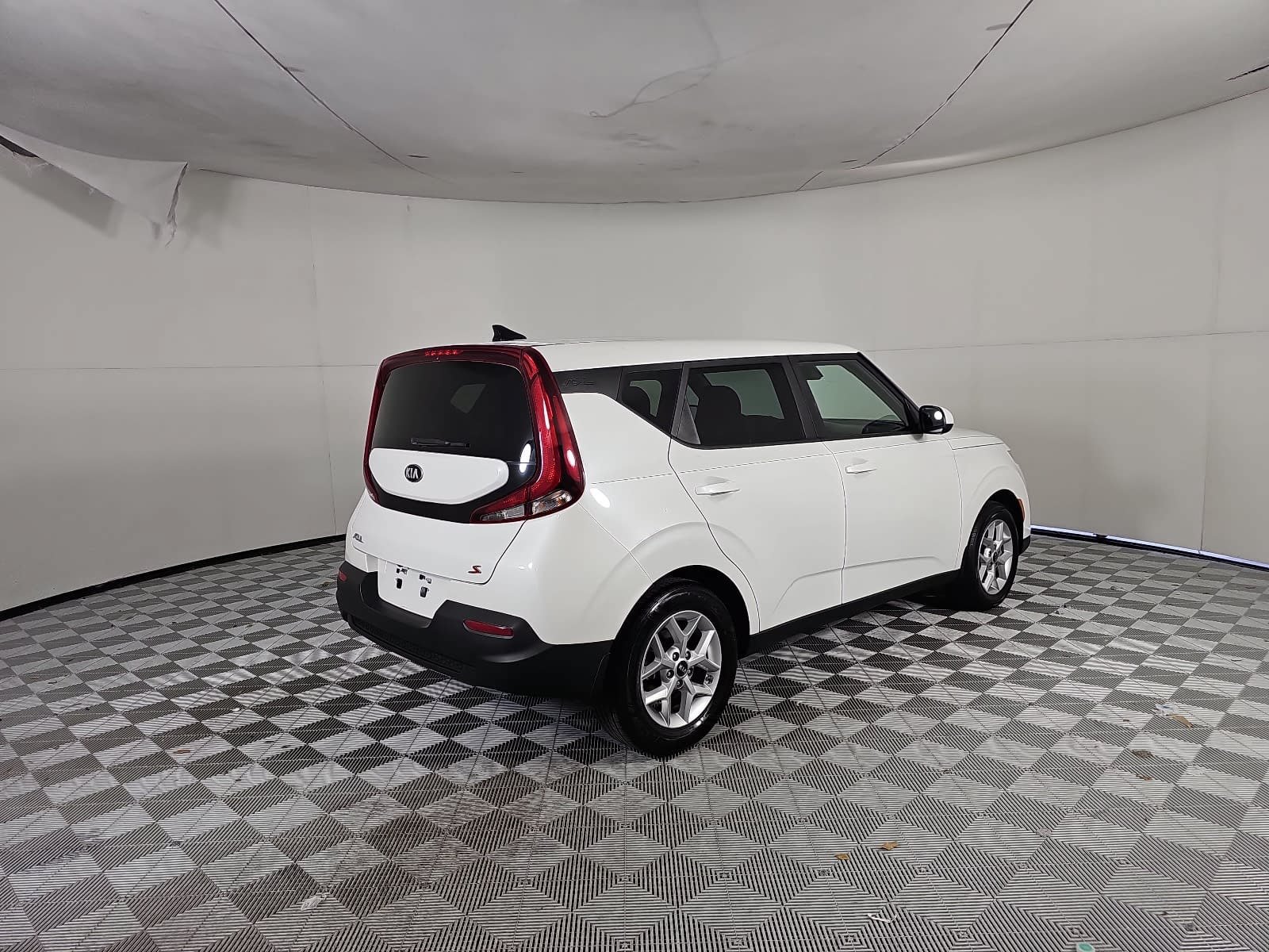 Used 2020 Kia Soul S FWD image 31