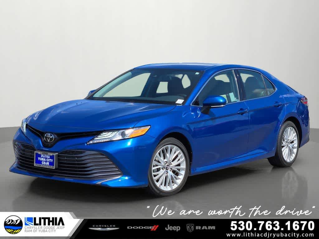 Used 2019 Toyota Camry XLE w/ Carpet Mat Package FWD image 1