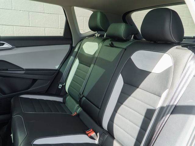 Used 2025 Volkswagen Taos SEL w/ Black Wheel Plus Package image 18