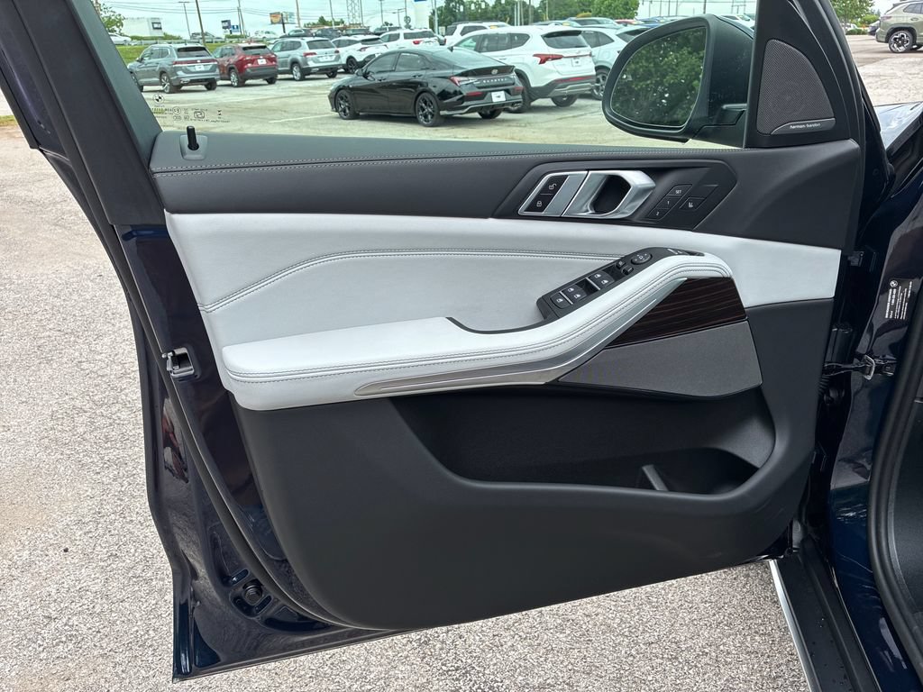 New 2026 BMW X5 xDrive40i AWD/4WD image 10