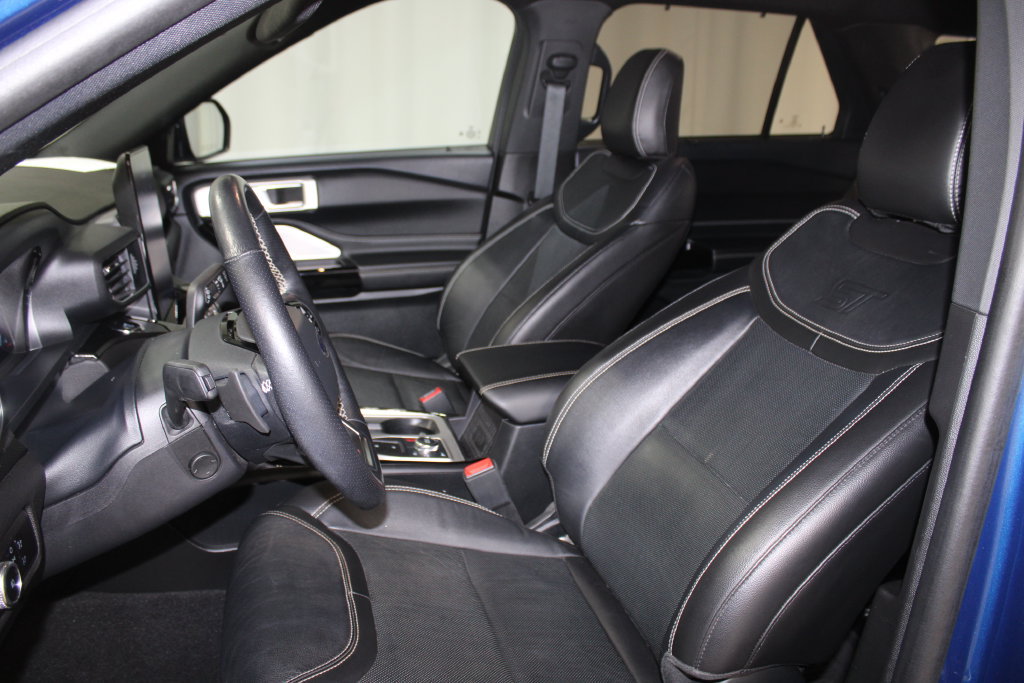 Used 2023 Ford Explorer ST w/ Equipment Group 401A AWD/4WD image 23