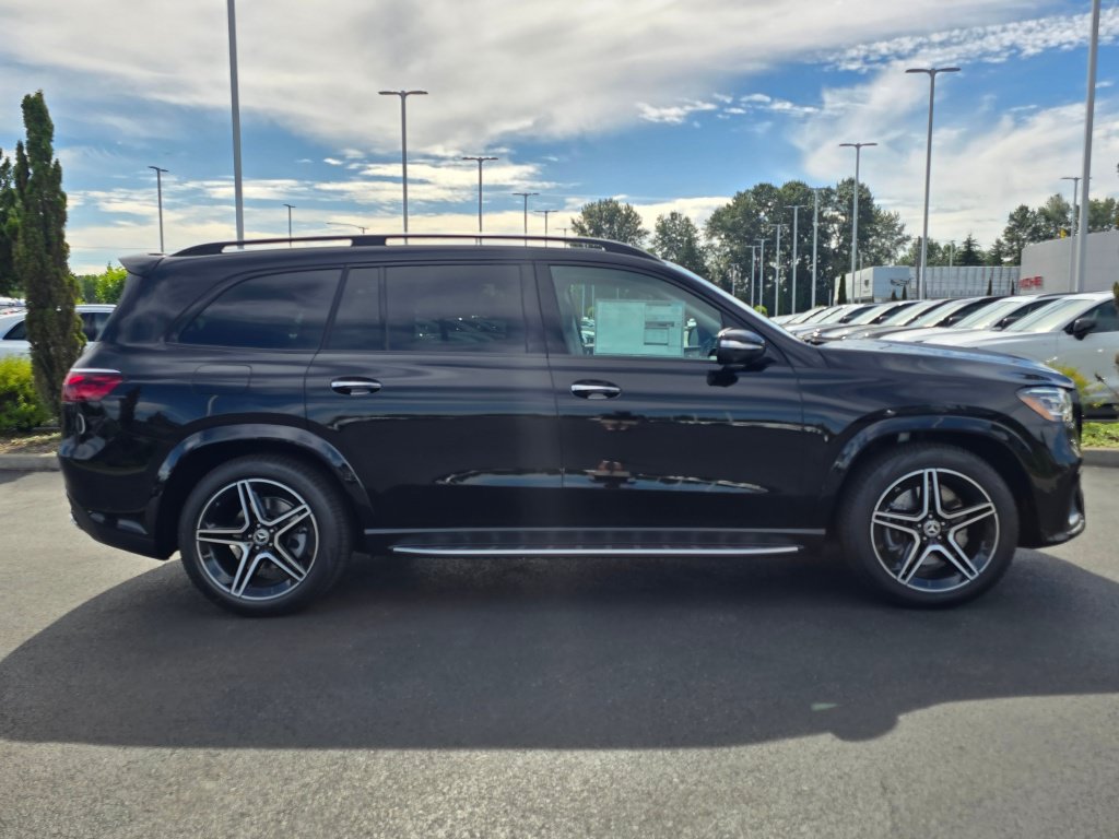 New 2026 Mercedes-Benz GLS 450 4MATIC image 7
