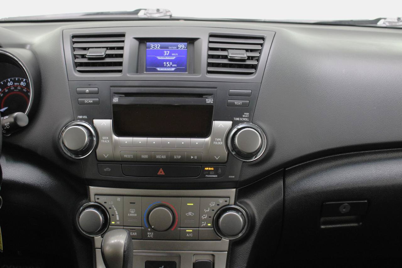 Used 2011 Toyota Highlander SE w/ Tow Pkg FWD image 56
