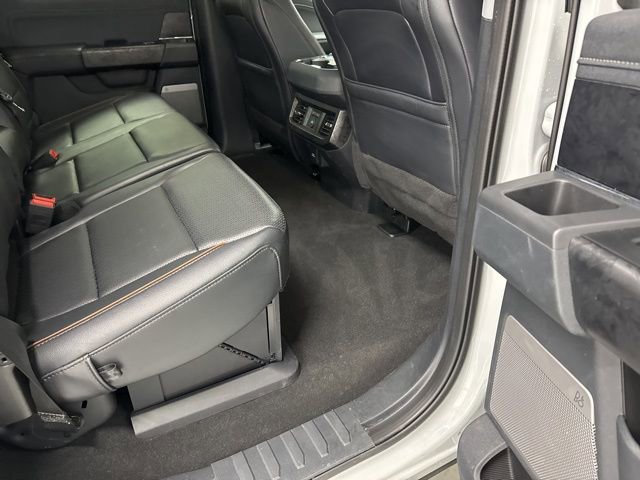 Used 2025 Ford F250 Lariat w/ Lariat Ultimate Package image 30