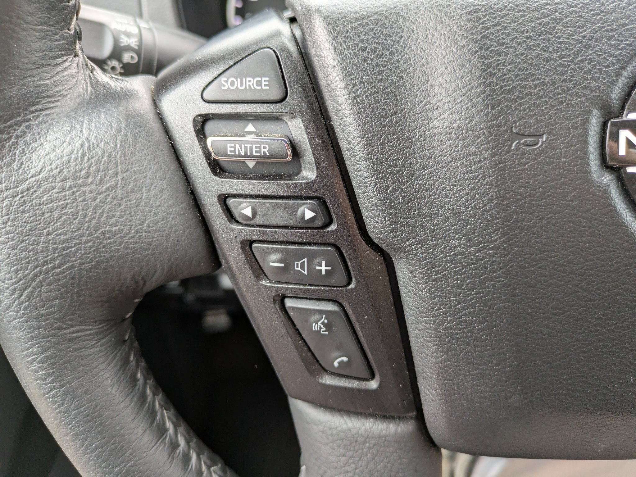 Used 2026 Nissan Frontier SV w/ SV Convenience Package AWD/4WD image 24