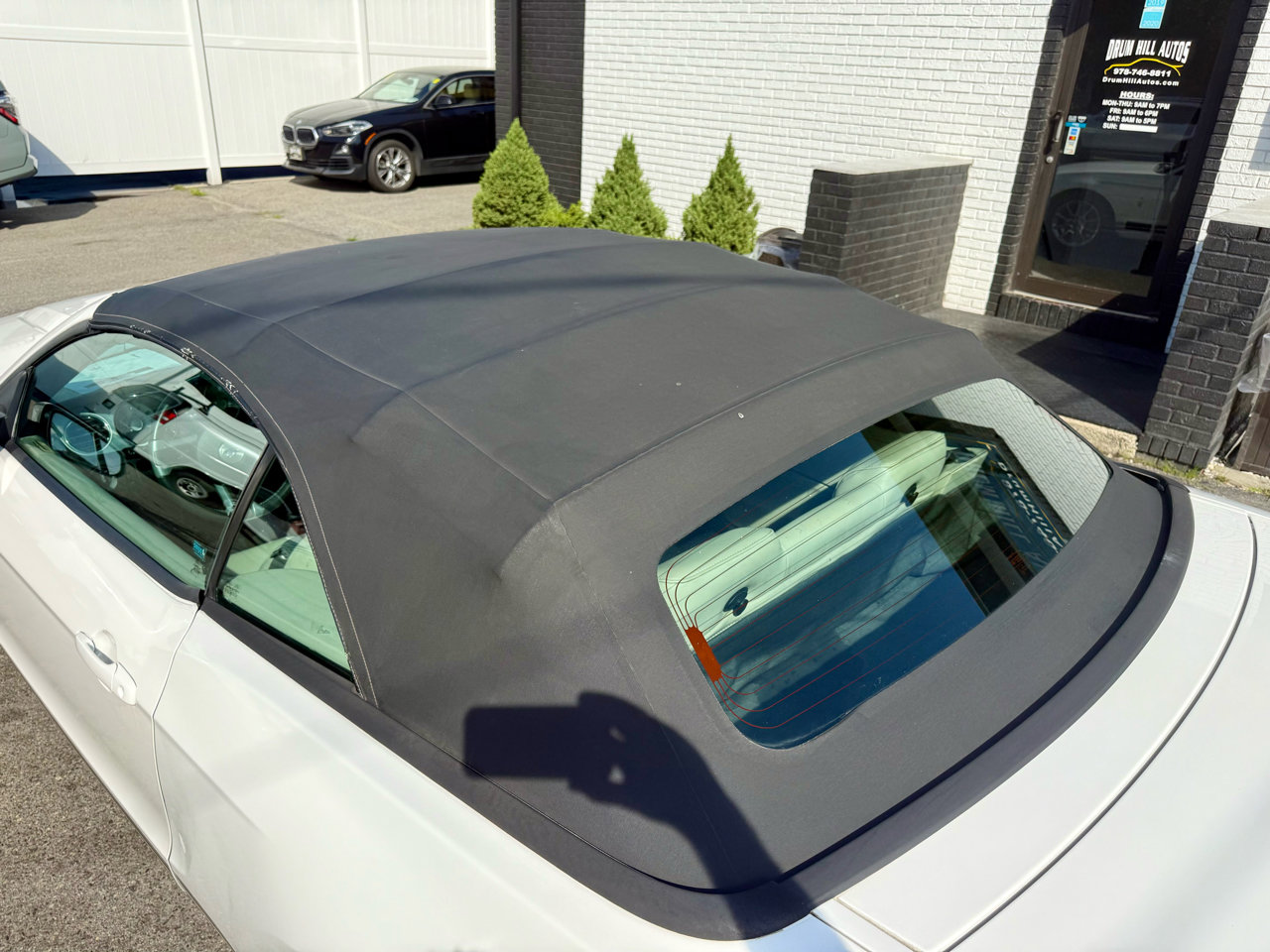 Used 2010 Ford Mustang Convertible image 16