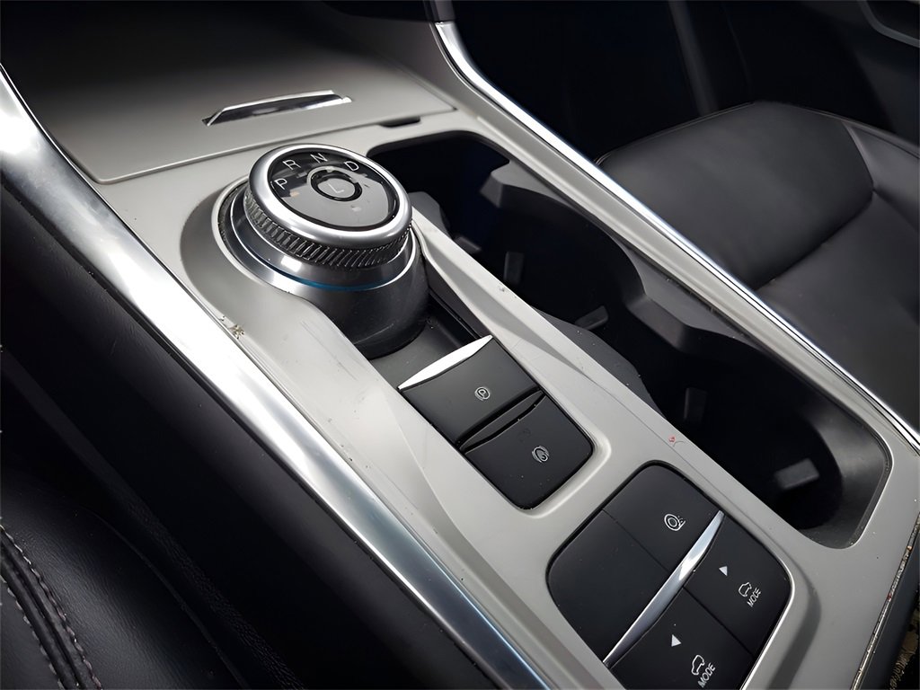 Used 2023 Ford Explorer XLT w/ Equipment Group 202A image 20