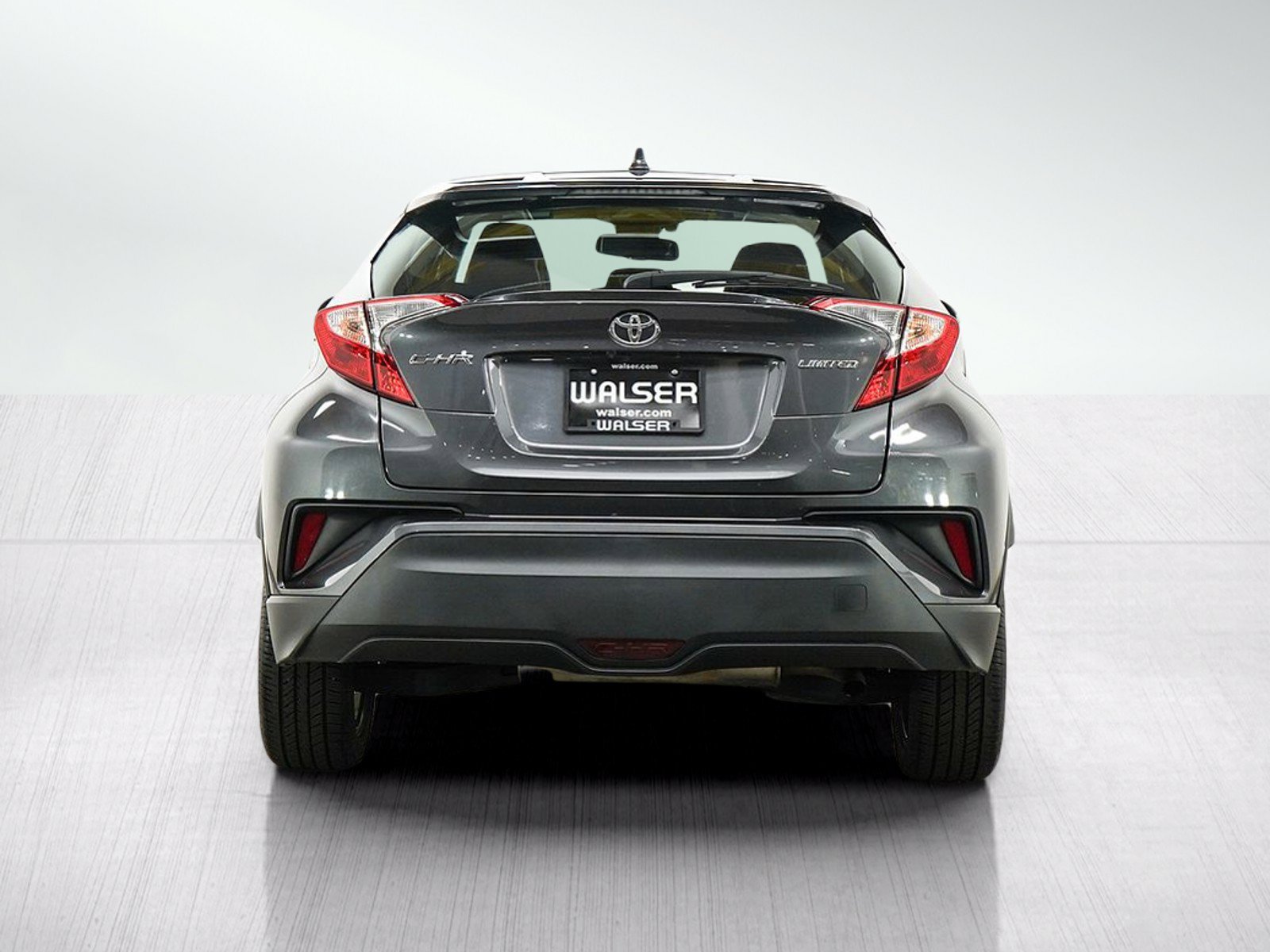 Used 2019 Toyota C-HR Limited FWD image 4