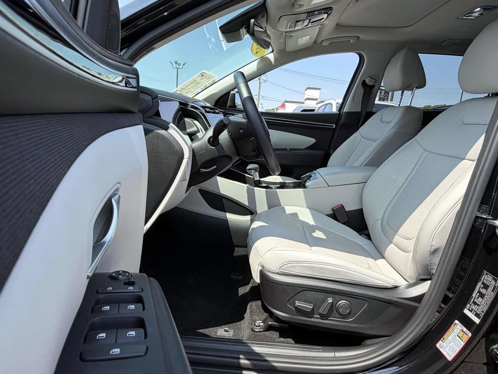 Certified 2023 Hyundai Tucson SEL w/ Convenience Package AWD/4WD image 12