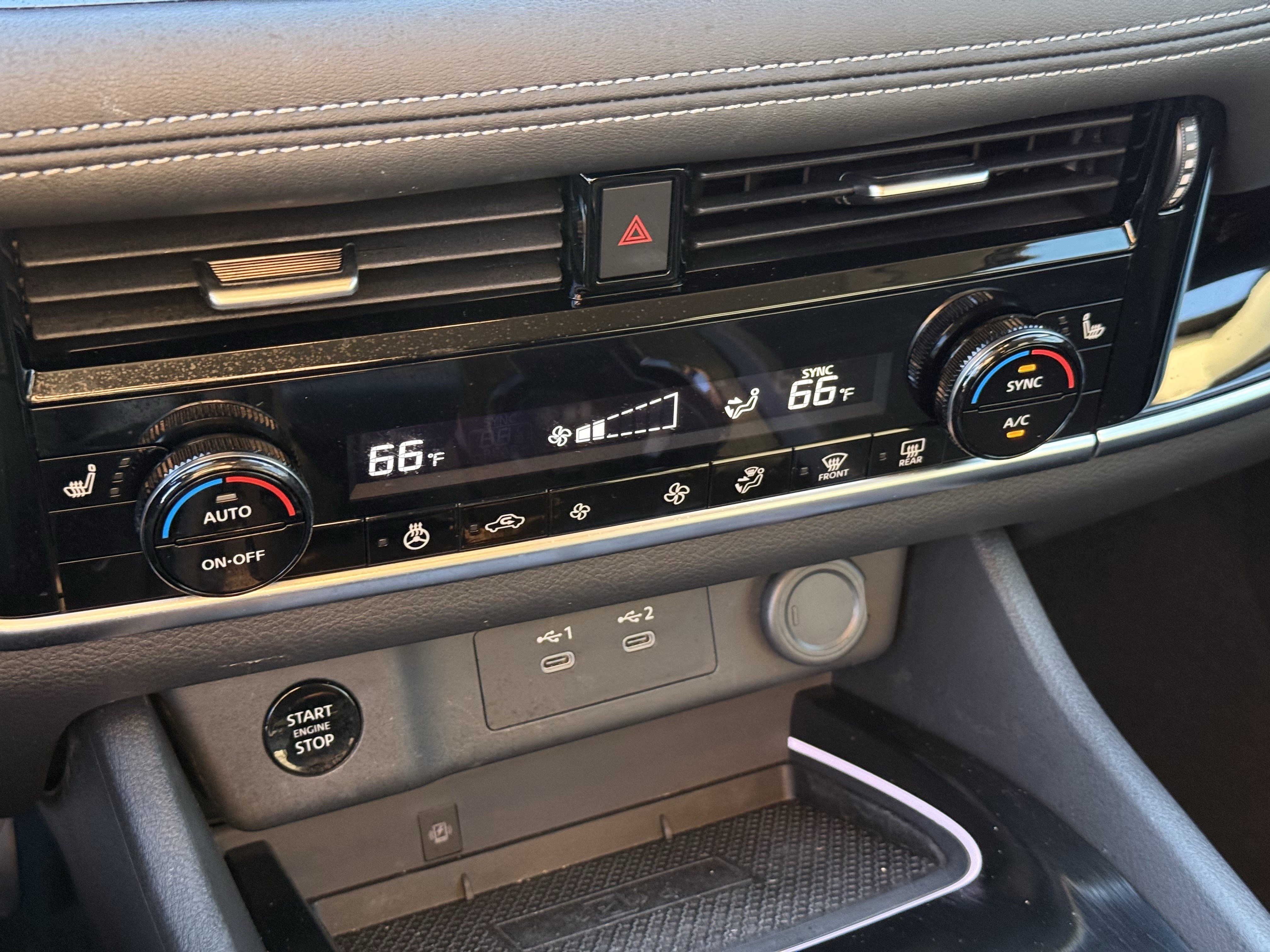 Used 2025 Nissan Rogue SL image 22