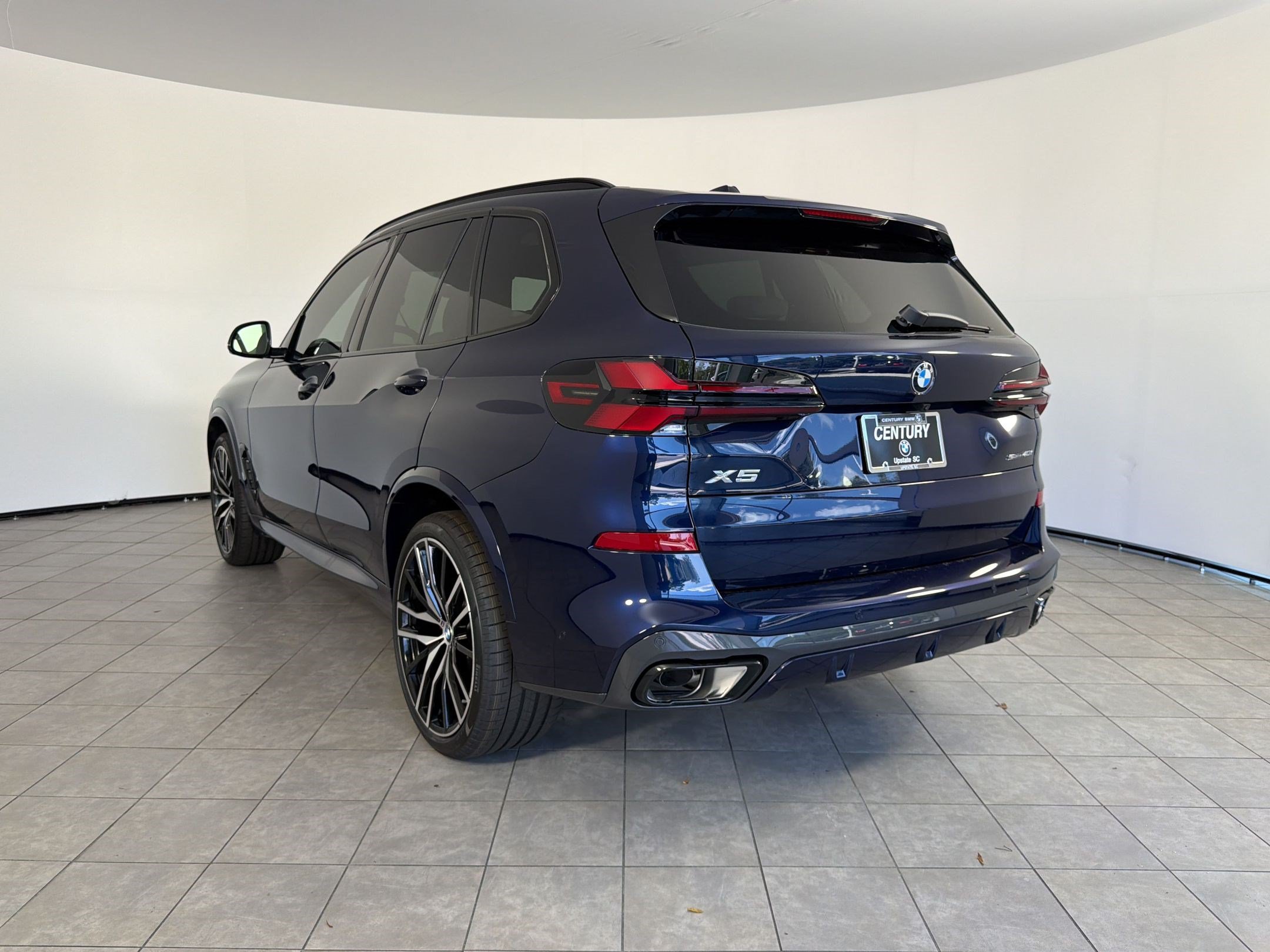 New 2026 BMW X5 sDrive40i w/ M Sport Package RWD image 3
