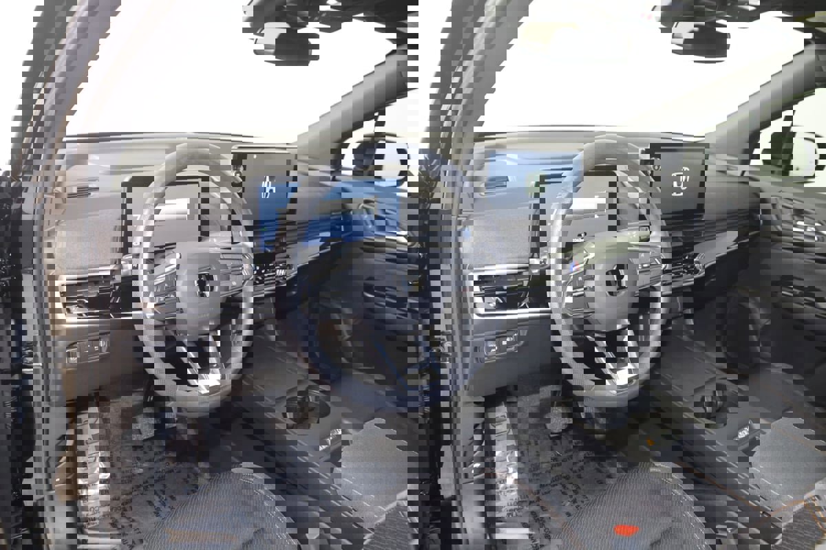 Used 2024 Honda Prologue EX image 25