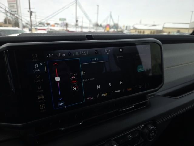 Used 2025 Jeep Wrangler Unlimited Sahara w/ Safety Group image 22