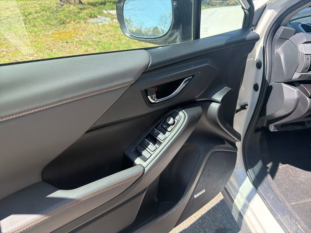Certified 2025 Subaru Crosstrek 2.5i Limited w/ Crosstrek Mirror Package image 16